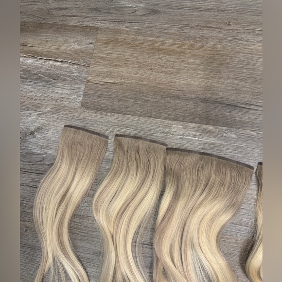 Bellami Pearl Blonde Highlight Extensions - Picture 5 of 6